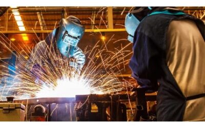 Como escolher o equipamento de soldagem certo (e evitar prejuízos na produção)